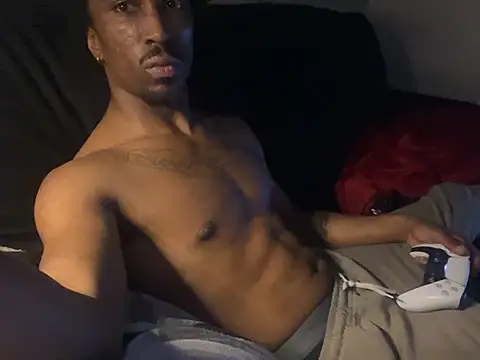 LawrenceBanques online show from March 19, 2025, 2:59 am