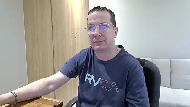 BrettJ81 online show from October 21, 2025, 3:57 pm