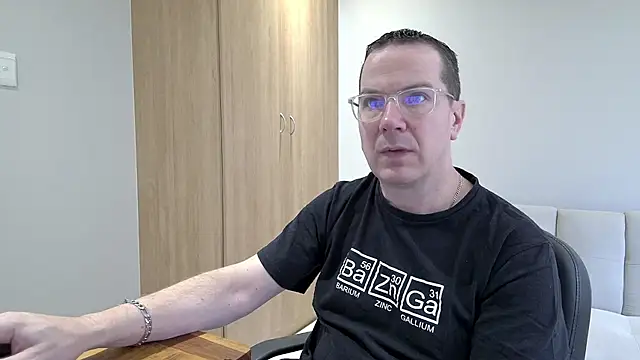 BrettJ81 online show from October 24, 2025, 7:38 am