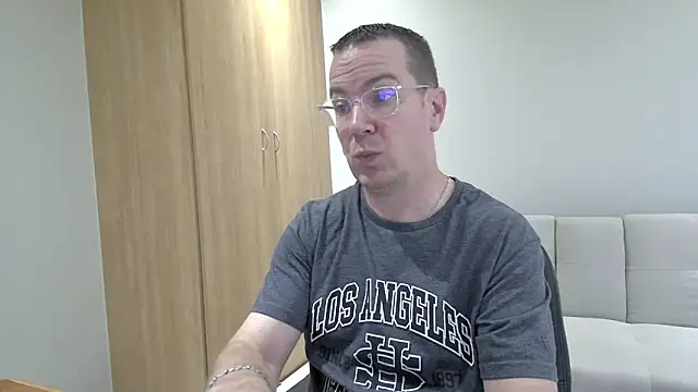 BrettJ81 online show from March 25, 2026, 2:45 pm