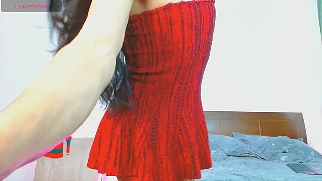 katleya sweett online show from December 17, 2025, 8:04 pm