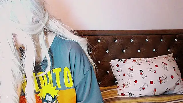 Snapshot of Sara4uu chatting on September 12, 2025, 11:26 pm Sara4uu online show from September 12, 2025, 11:26 pm