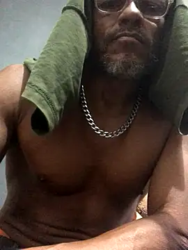 Snapshot of kvr27 chatting on November 20, 2025, 11:10 am kvr27 online show from November 20, 2025, 11:10 am