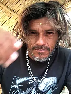 Snapshot of kvr27 chatting on November 24, 2025, 3:23 pm kvr27 online show from November 24, 2025, 3:23 pm