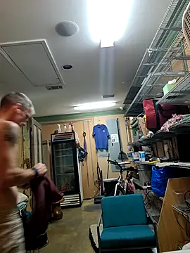 Snapshot of leahcimnikral chatting on October 6, 2025, 12:41 am leahcimnikral online show from October 6, 2025, 12:41 am