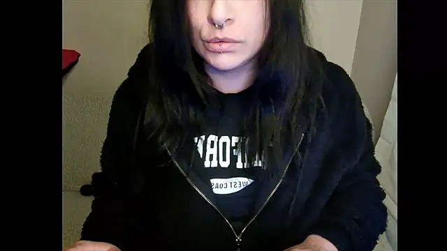 Snapshot of Lustylia chatting on March 5, 2026, 4:25 pm Lustylia online show from March 5, 2026, 4:25 pm