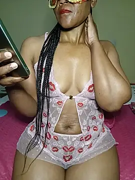 Snapshot of BabySweetDee chatting on June 18, 2026, 8:47 am BabySweetDee online show from June 18, 2026, 8:47 am