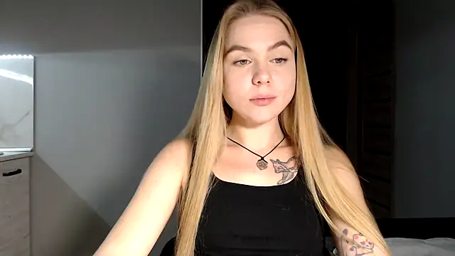 Snapshot of Sunbeam_ chatting on December 19, 2024, 9:49 pm Sunbeam online show from December 19, 2024, 9:49 pm