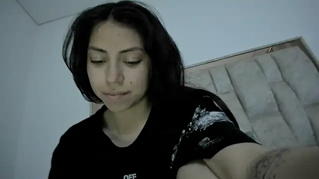 natalie jaensen online show from November 10, 2025, 3:38 am