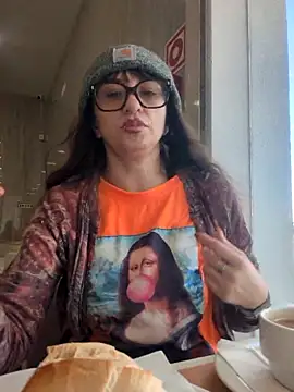 xgabyenlalunax online show from November 19, 2025, 2:28 pm