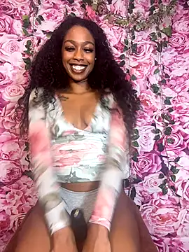 Snapshot of mismialove chatting on September 10, 2025, 5:57 pm mismialove online show from September 10, 2025, 5:57 pm