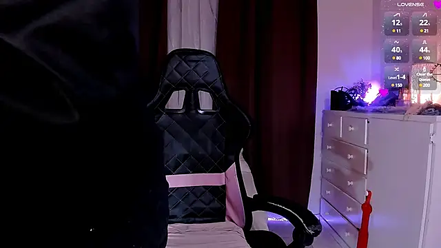 Snapshot of KeishaDanger_ chatting on January 30, 2025, 11:55 pm KeishaDanger online show from January 30, 2025, 11:55 pm