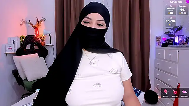 Snapshot of KeishaDanger_ chatting on February 23, 2025, 7:28 pm KeishaDanger online show from February 23, 2025, 7:28 pm