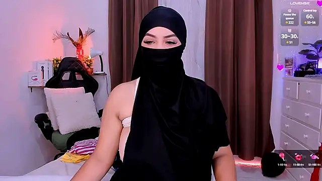 Snapshot of KeishaDanger_ chatting on February 23, 2025, 10:31 pm KeishaDanger online show from February 23, 2025, 10:31 pm