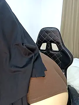 Snapshot of KeishaDanger_ chatting on March 5, 2025, 1:31 am KeishaDanger online show from March 5, 2025, 1:31 am