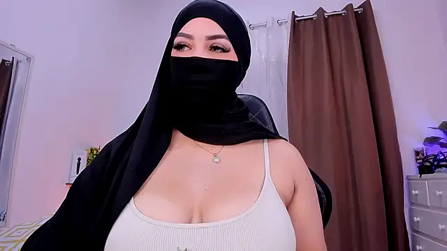 Snapshot of KeishaDanger_ chatting on March 9, 2025, 8:31 pm KeishaDanger online show from March 9, 2025, 8:31 pm