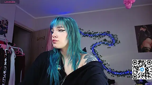 Snapshot of Silvia_Santorskii chatting on February 12, 2026, 6:19 am Silvia Santorskii online show from February 12, 2026, 6:19 am