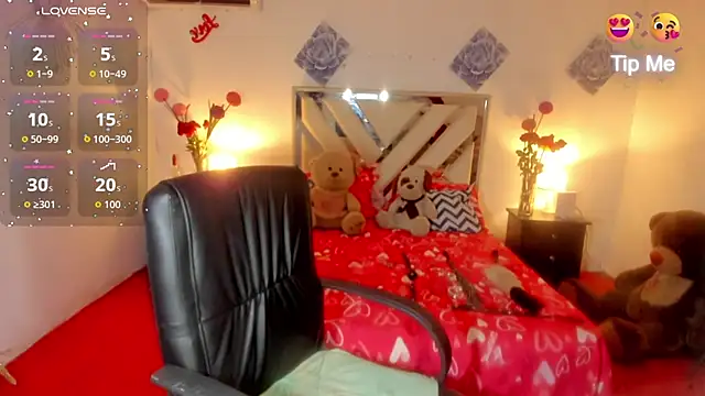 Miagrace online show from October 17, 2025, 9:39 pm