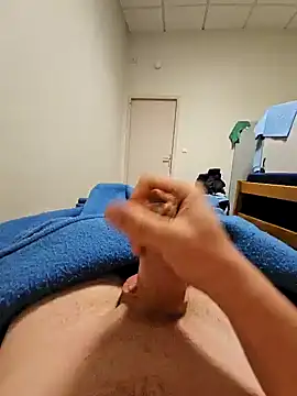 Snapshot of chococr2 chatting on November 26, 2025, 11:17 pm chococr2 online show from November 26, 2025, 11:17 pm