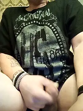 Snapshot of Affenarsch81 chatting on December 7, 2024, 1:25 am Affenarsch81 online show from December 7, 2024, 1:25 am